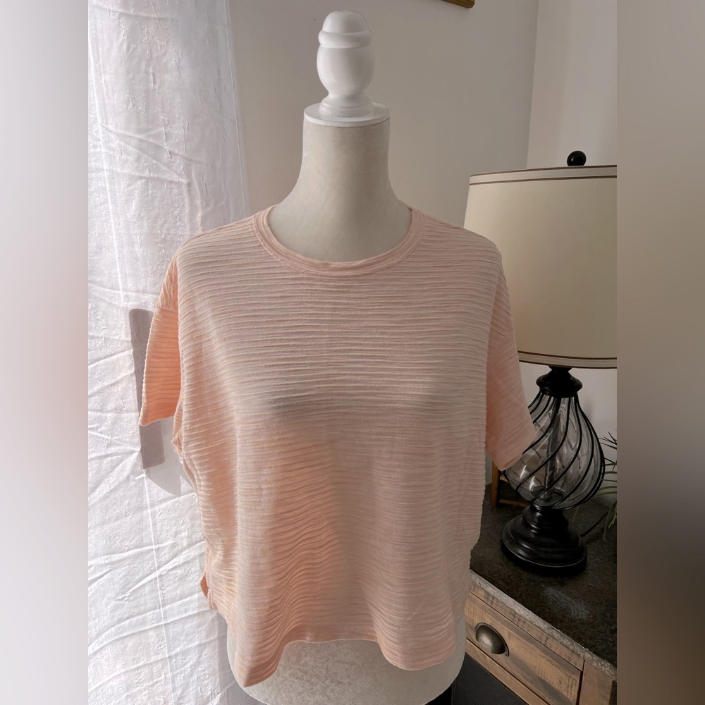 Old Navy cropped tshirt